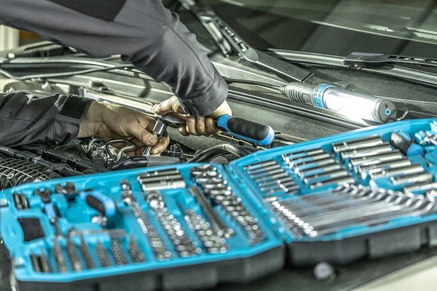 Набор инструментов в чемодане Hoegert Technik 222 елемента в наборе CAR-HT222 фото
